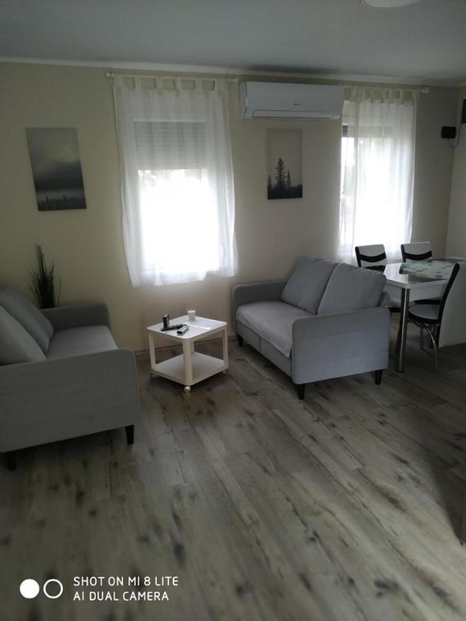 Sueni Apartman Ordacsehi Exterior foto