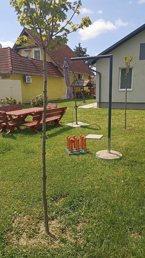 Sueni Apartman Ordacsehi Exterior foto