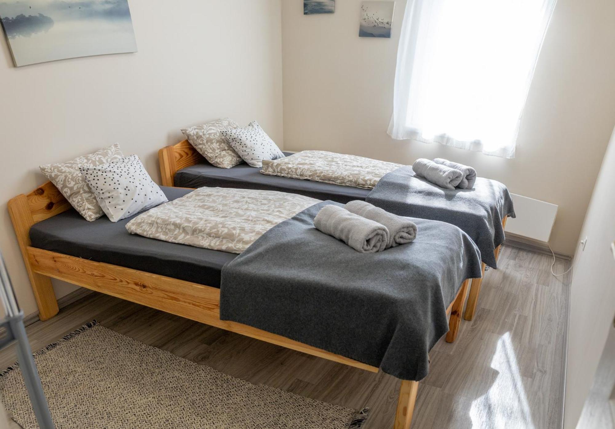 Sueni Apartman Ordacsehi Exterior foto